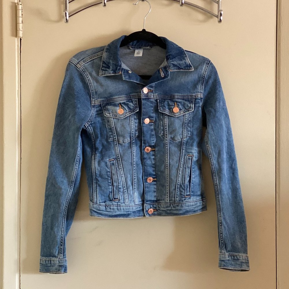 Medium Wash Waist-Length Demin Jacket